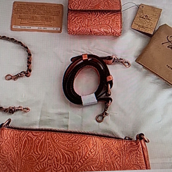 Patricia Nash - Picture 2 of 3